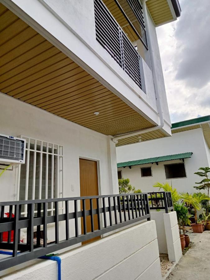 __Aplaridel Inn Suites__ Angeles Esterno foto