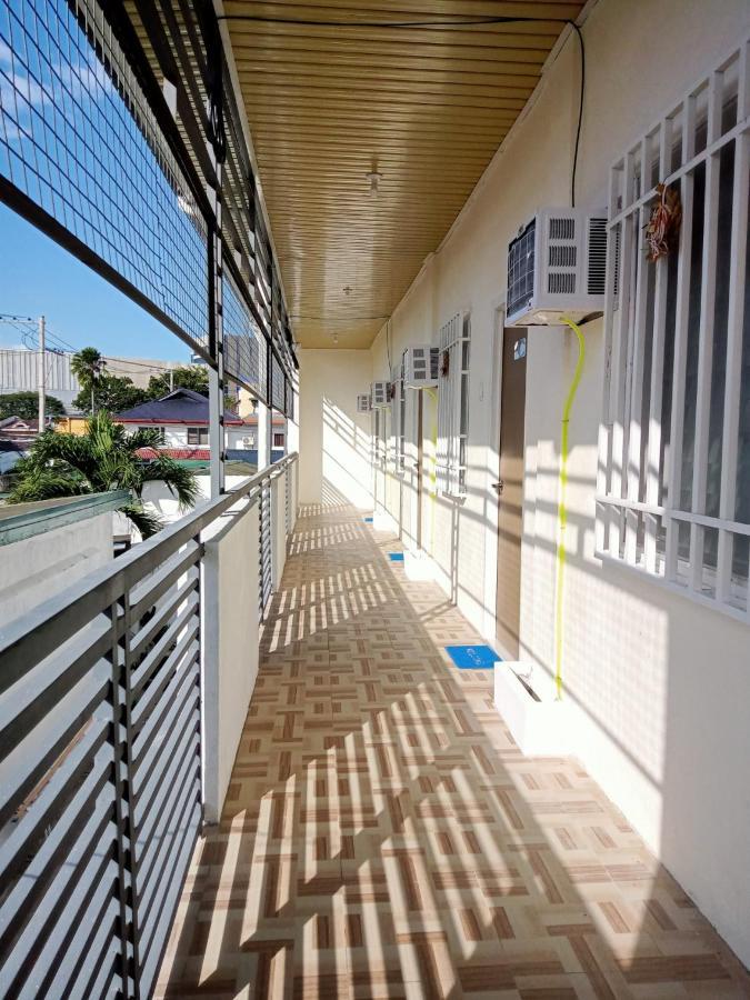 __Aplaridel Inn Suites__ Angeles Esterno foto