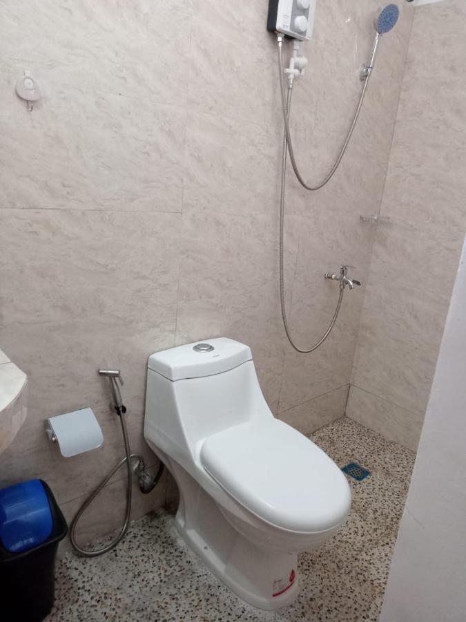__Aplaridel Inn Suites__ Angeles Esterno foto