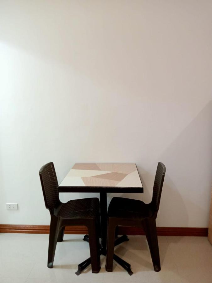 __Aplaridel Inn Suites__ Angeles Esterno foto
