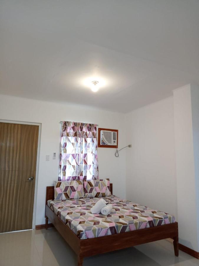 __Aplaridel Inn Suites__ Angeles Esterno foto